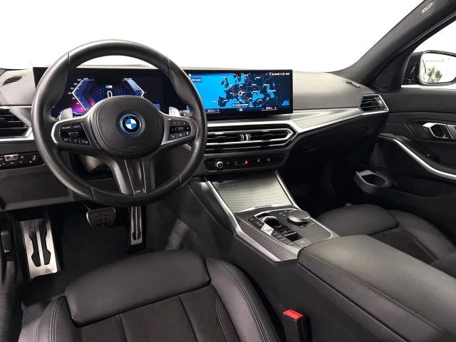 BMW 320 320e M-Sport xDrive