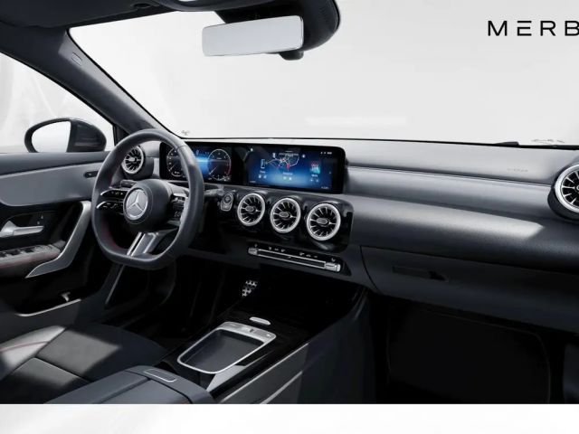 Mercedes-Benz A 180 A 180 d AMG Line