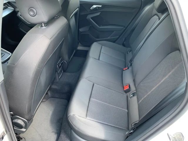 Audi A3 30 TFSI Sedan Sportback