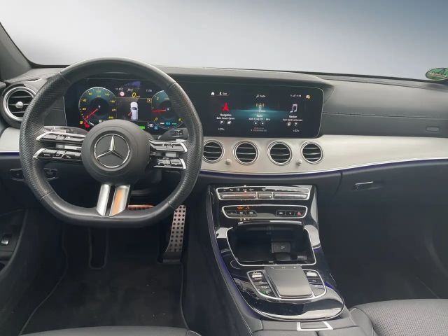 Mercedes-Benz E 220 4MATIC AMG Line