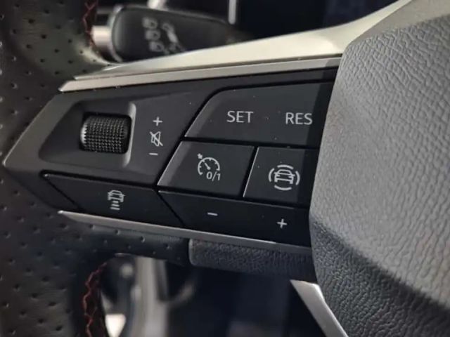 Seat Leon 1.5 eTSI DSG FR-lijn