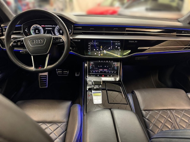 Audi A8 60 TFSI Hybride Quattro