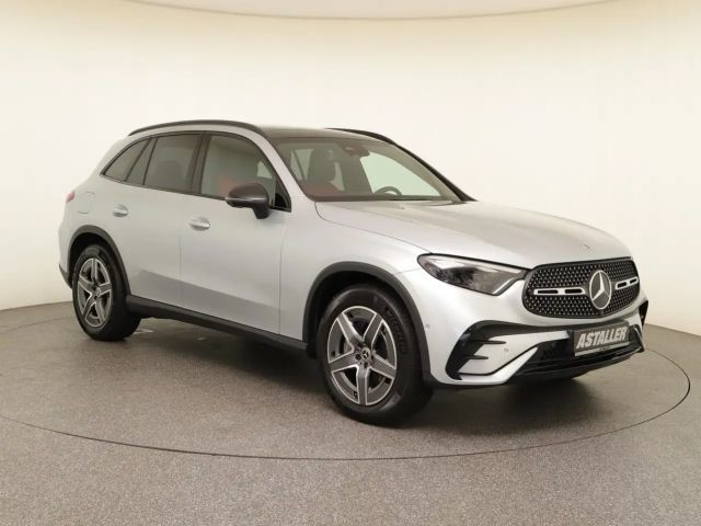 Mercedes-Benz GLC 300 4MATIC AMG Line