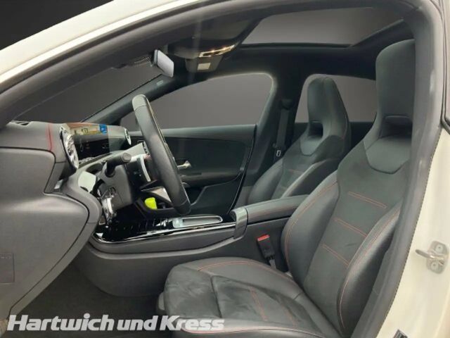 Mercedes-Benz CLA 180 AMG Line Shooting Brake