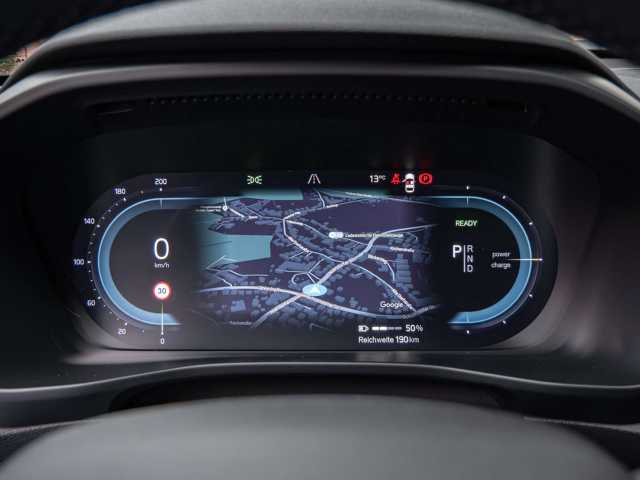 Volvo XC40 AWD Core Recharge Twin Engine