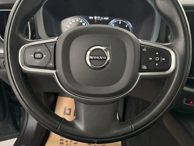 Volvo XC60 Momentum