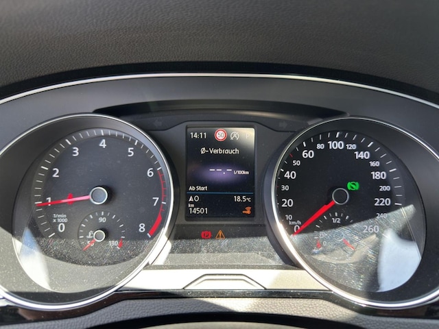 Volkswagen Passat 1.5 TSI R-Line Variant