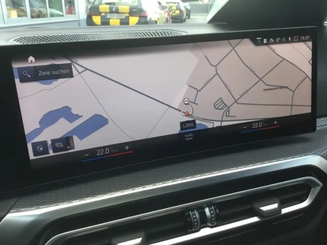 BMW 330 330i Sedan xDrive