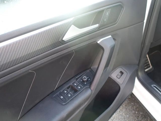 Volkswagen Tiguan 4Motion R-Line