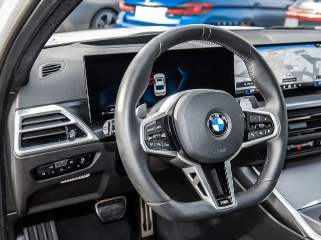 BMW 320 320i M-Sport Sedan