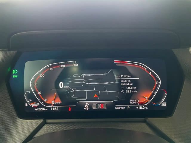 BMW 118 118i Sedan Sport Line