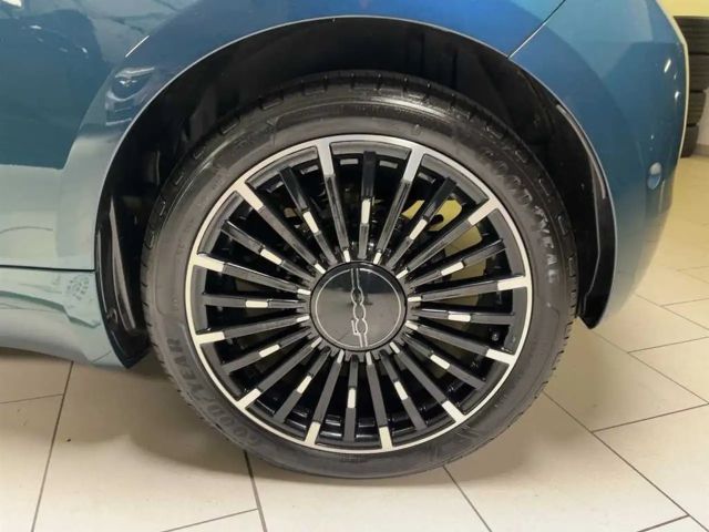 Fiat 500e La Prima by Bocelli