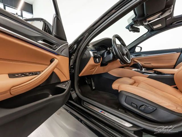 BMW 530 530e M-Sport Sedan xDrive