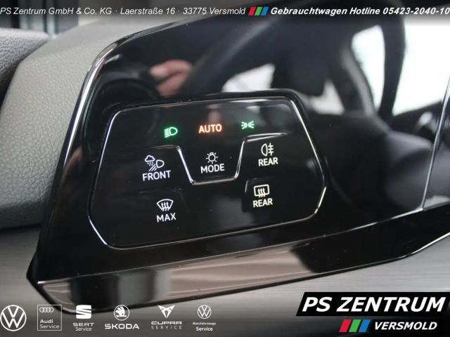 Volkswagen Golf 1.5 TSI Golf VIII Plus Style