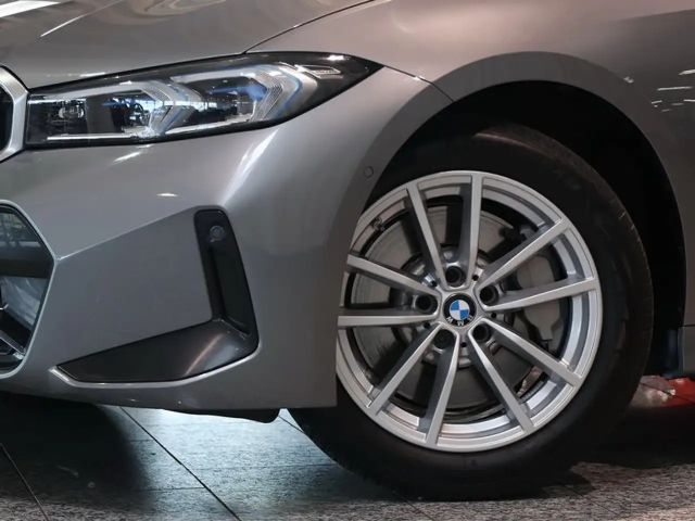 BMW 330 330d M-Sport Touring xDrive