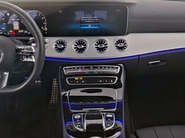 Mercedes-Benz E 200 AMG Line Cabriolet