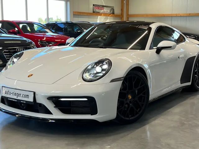 Porsche 992 4S Carrera Coupé