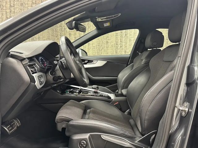 Audi A4 40 TFSI Avant Quattro S-Tronic