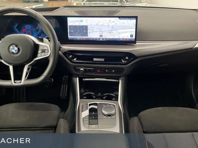 BMW 320 320i M-Sport Sedan