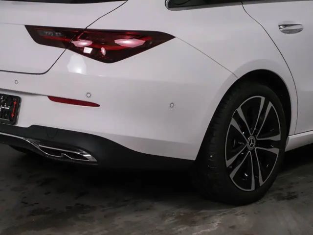 Mercedes-Benz CLA 180 PRO+LED+KAM+KEY+AMBI+NAVI+EASY-PACK