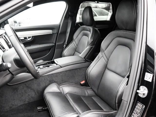 Volvo V90 AWD Dark Plus Recharge
