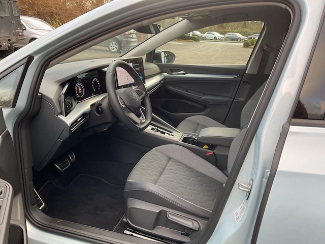 Volkswagen Golf 1.5 eTSI DSG Golf VIII