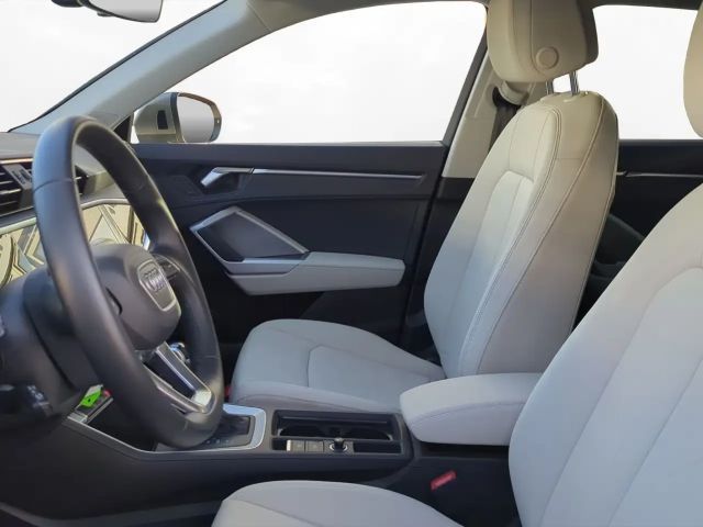 Audi Q3 35 TFSI S-Tronic