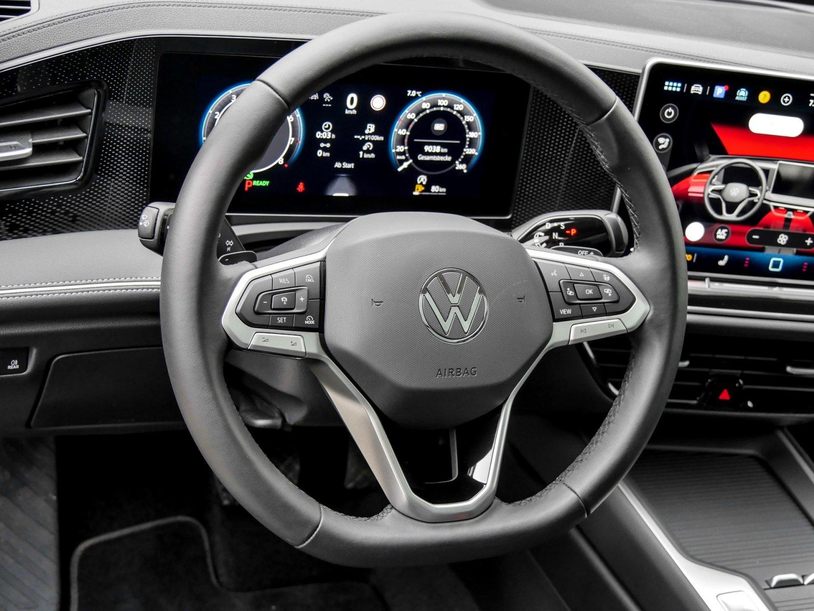 Volkswagen Passat 1.5 eTSI Business DSG Variant