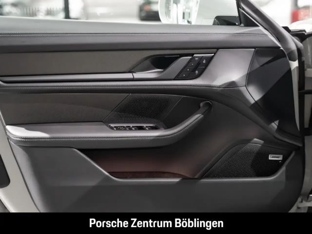 Porsche Taycan 4S Cross Turismo