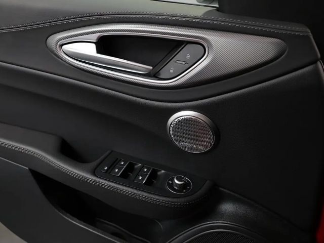 Alfa Romeo Giulia AT8 Q4 Veloce