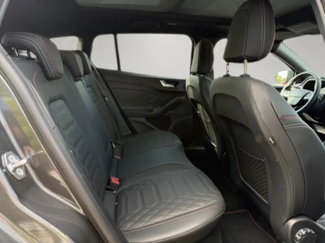 Ford Focus ST Line Wagon