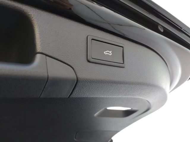 Volkswagen Passat 1.5 eTSI R-Line Variant