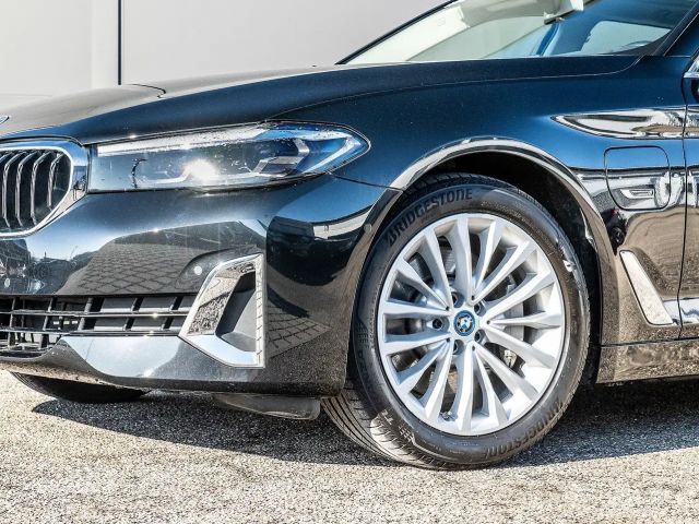 BMW 530 530e Luxury Line Touring