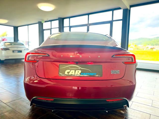 Tesla Model 3 Performance