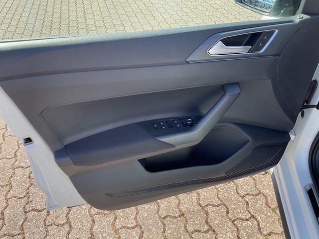 Volkswagen Polo 1.0 TSI DSG R-Line