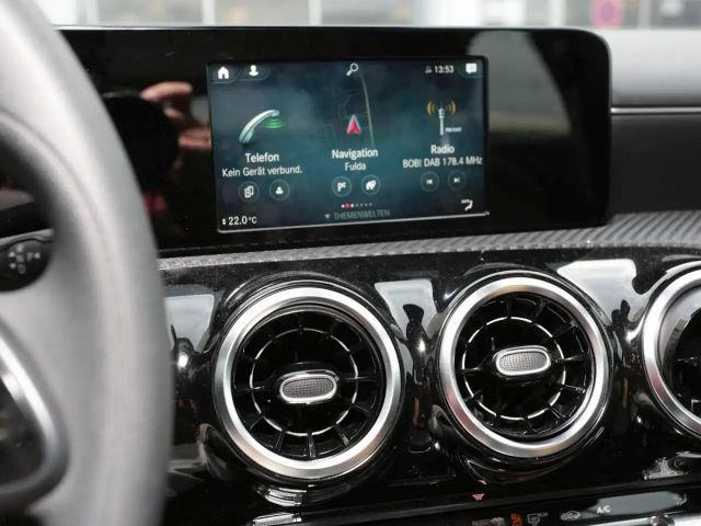 Mercedes-Benz A 180 A 180 d Style