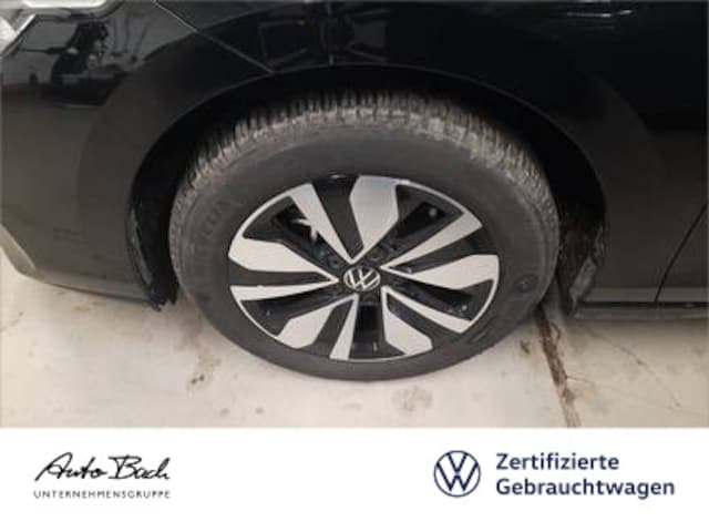 Volkswagen Golf 1.5 eTSI DSG Golf VIII