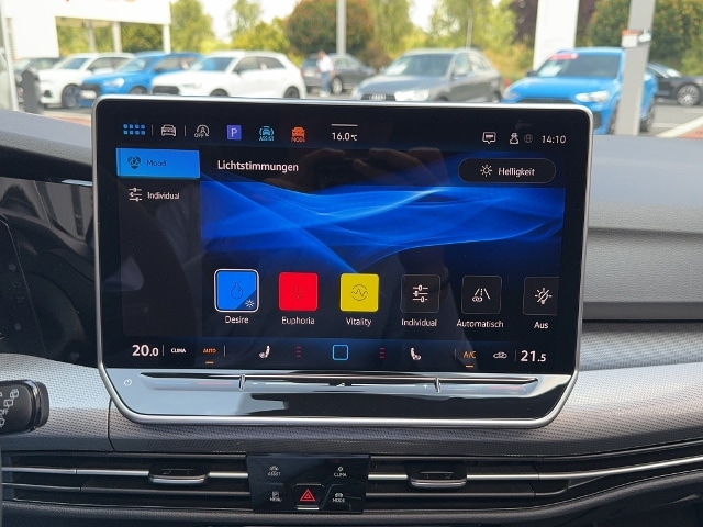 Volkswagen Golf 1.5 eTSI DSG Golf VIII