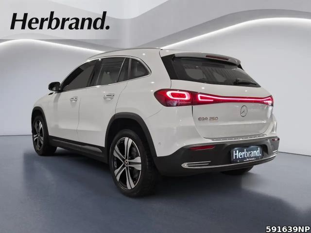 Mercedes-Benz EQA 250 Electric Art