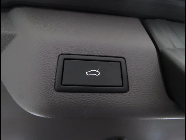 Volkswagen Multivan 2.0 TDI DSG Style T7