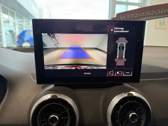 Audi Q2 35 TFSI S-Line