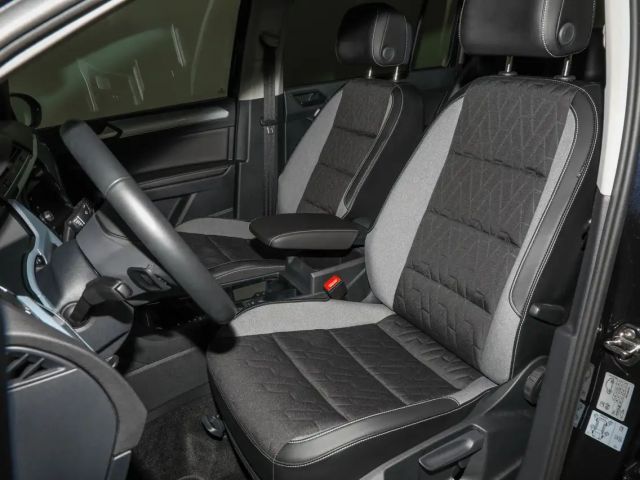 Volkswagen Touran 1.5 TSI DSG