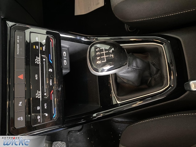 Volkswagen T-Cross T-Cross 1.0 TSI Life CONNECT KLIMA PDC LED SITZHEI