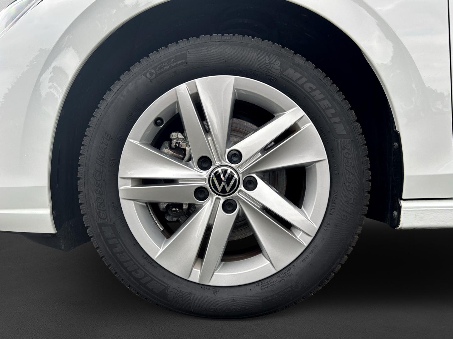 Volkswagen Golf 1.5 eTSI Life