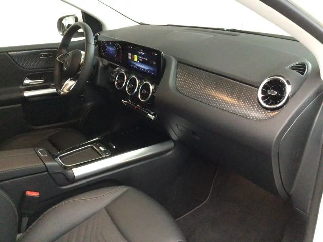 Mercedes-Benz B 200 Progressive