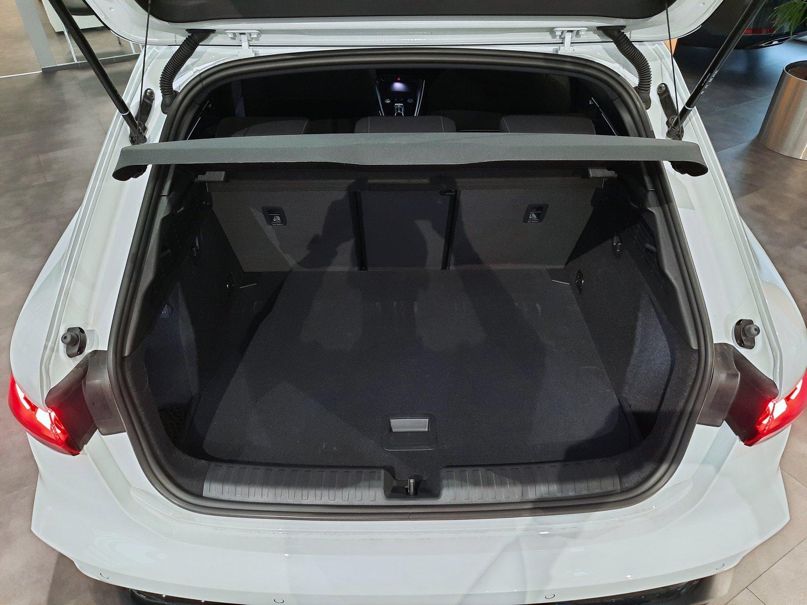 Audi A3 S-Line S-Tronic Sedan Sportback