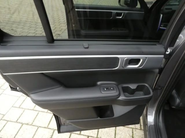 Hyundai Santa Fe Hybrid