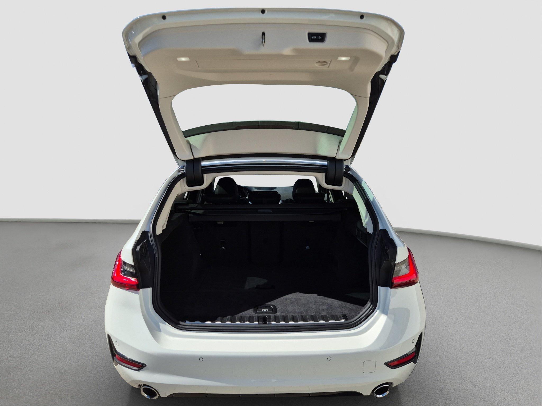 BMW 330 330d Touring xDrive