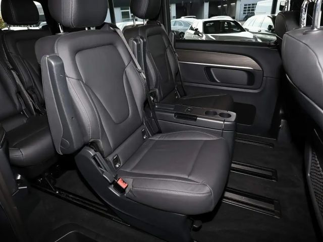 Mercedes-Benz V 300 AMG Line V 300 d