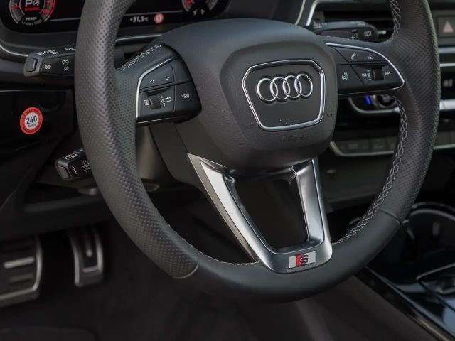 Audi A4 40 TFSI Quattro S-Line